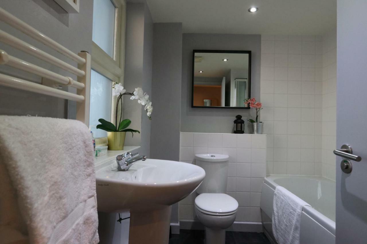 4B Loft Penthouse Industrial Decor With Canal & City Views Coventry Exterior photo